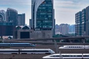 三口齐进高铁列车“飙车”？官方解答来了！