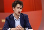 三口齐进人工智能实验室Mistral将推出其首款推理模型，挑战 OpenAI