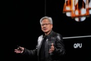 三口齐进英伟达CEO黄仁勋：预计欧洲AI算力将在未来两年增长10倍